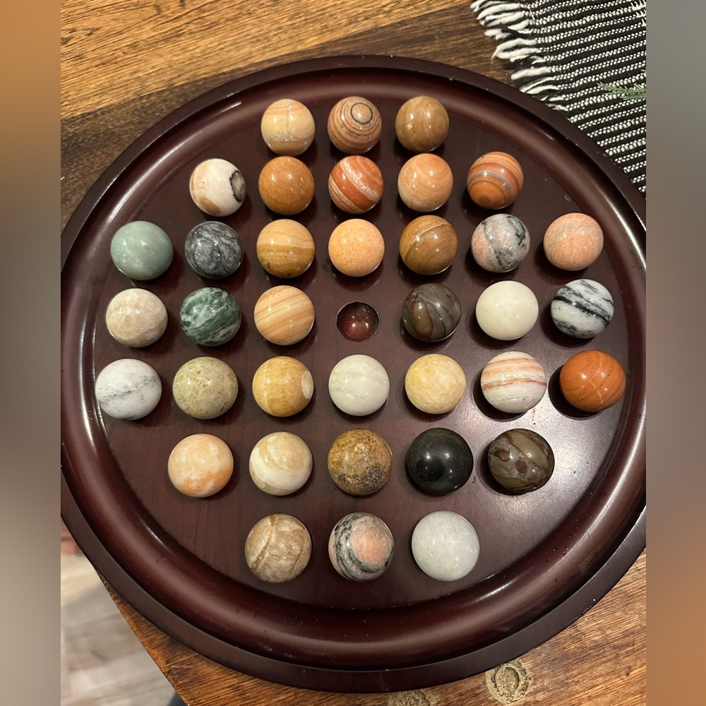 1994 Bombay Company Marble Solitaire Game Set